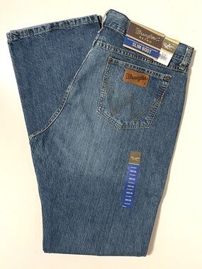 NWT Wrangler Retro Jeans - Slim Boot & Medium Wash - Size 38 | 36